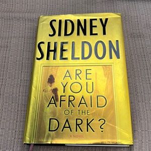 SIDNEY SHELDON “ARE YOU AFRAID OF THE DARK?” HARDCOVER BOOK